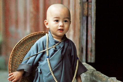 王姓男孩带火的名字要霸气