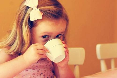 何姓女孩名字2020