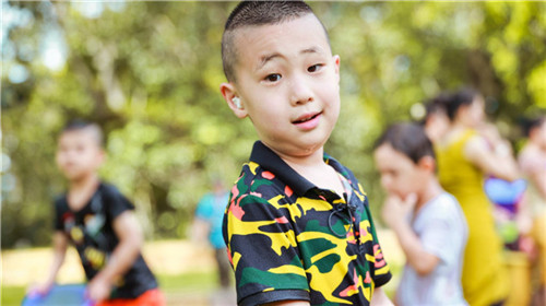 牛年殷姓男小孩起名