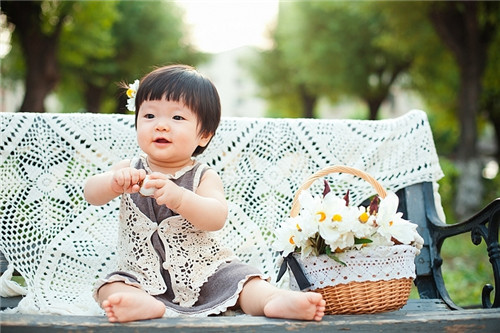 姓杨女孩子名字文雅有寓意