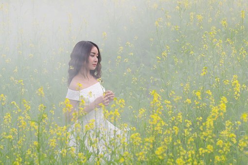 如何起兔年缺水女生文艺脱俗名字